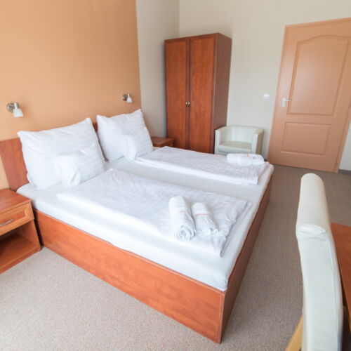 Pokój 2-osobowy na piętrze Superior (możliwa dostawka)