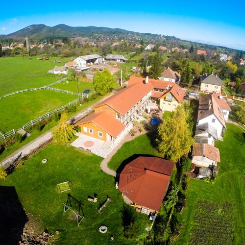 Mountain View Whole House Holiday Home for 48 Persons