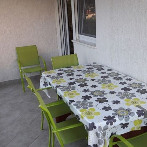 2-Room Air Conditioned Apartment for 4 Persons with Terrace