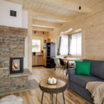 Deluxe Whole House Chalet for 6 Persons (extra beds available)
