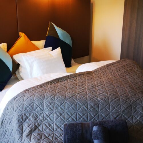 Apartament penthouse cu vedere spre lac cu 4 camere pentru 7 pers.