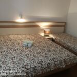Apartament economy la etaj cu 2 camere pentru 4 pers.