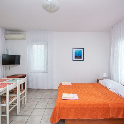 Apartament 2-osobowy z klimatyzacją z widokiem na morze z 1 pomieszczeniem sypialnianym AS-15320-a