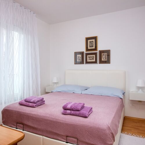 Apartament 4-osobowy z klimatyzacją z widokiem na morze z 1 pomieszczeniem sypialnianym A-15320-a