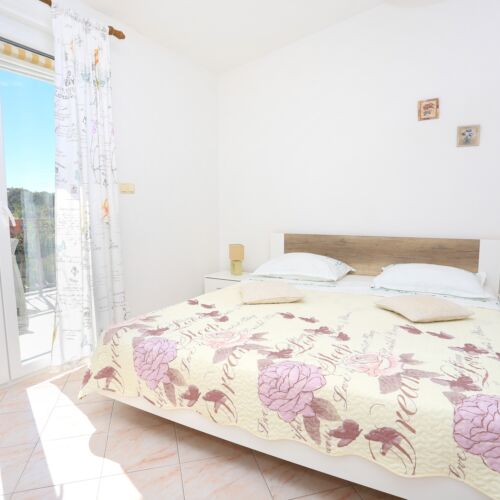 1-Room Air Conditioned Apartment for 4 Persons with Terrace A-17867-a