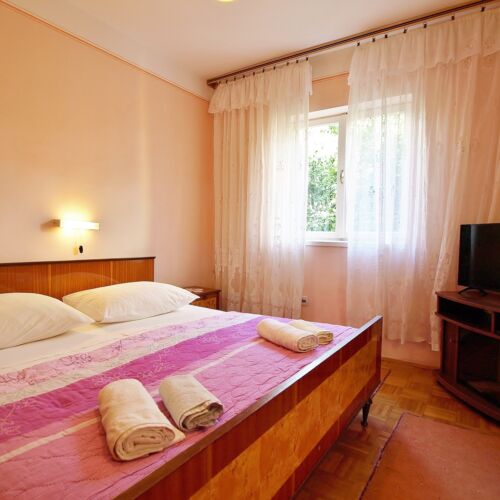 Apartament cu terasă cu 1 camera pentru 2 pers. A-17881-a