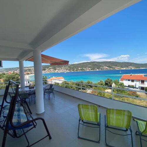 Sea View 3-Room Air Conditioned Apartment for 8 Persons A-18168-a