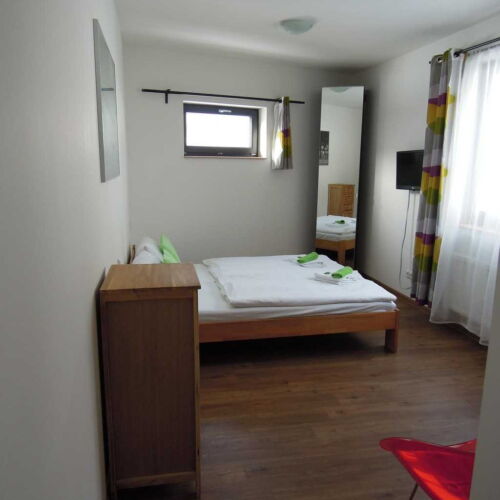 Pokoj se sprchou  pro 2 os.