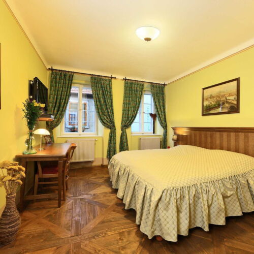 Budova Depandance Pokoj s vanou s manželskou postelí