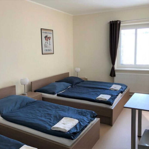 Pokoj se sprchou  pro 4 os.