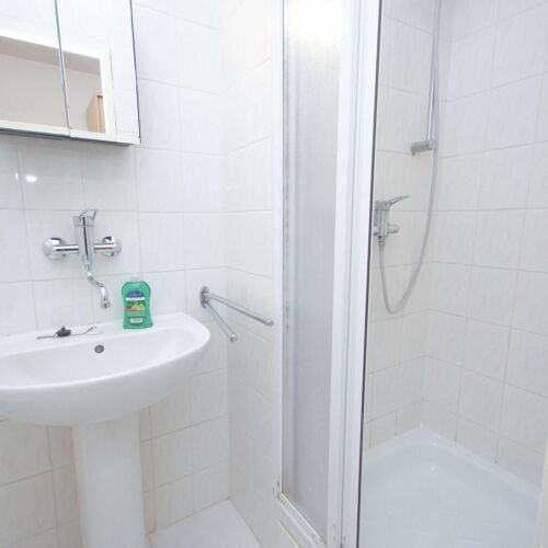 Pokój 2-osobowy z prysznicem