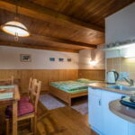 Apartment für 5 Personen mit Dusche und Eigener Küche (Zusatzbett möglich)