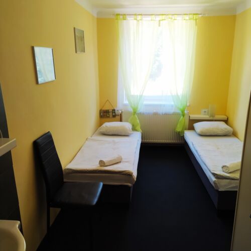 Standard Twin Room with Shared Bathroom