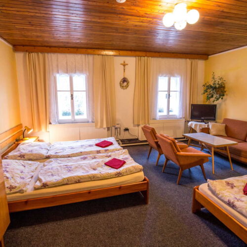 Apartament 4-osobowy z łazienką z aneksem kuchennym z 1 pomieszczeniem sypialnianym