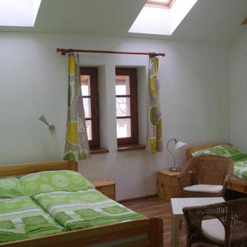 Pokój 4-osobowy z prysznicem ze wspólną łazienką