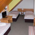 Quadruple Room with Shower and Shared Kitchenette (extra bed available)
