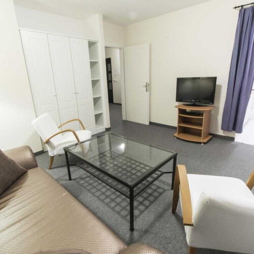 Apartament 4-osobowy z prysznicem z aneksem kuchennym z 2 pomieszczeniami sypialnianymi