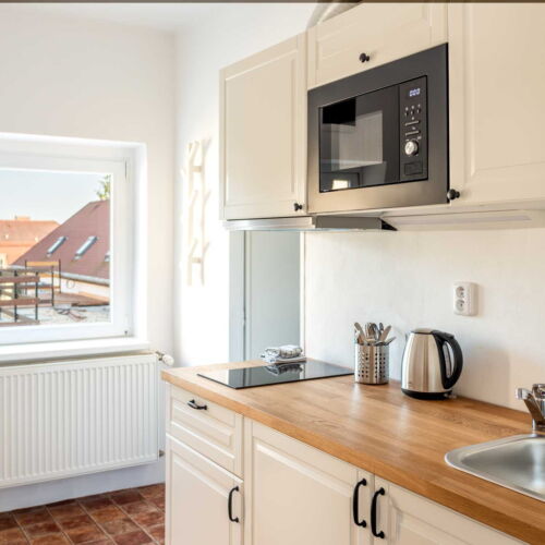 Apartament cu terasă cu chicinetă proprie cu 2 camere pentru 6 pers.