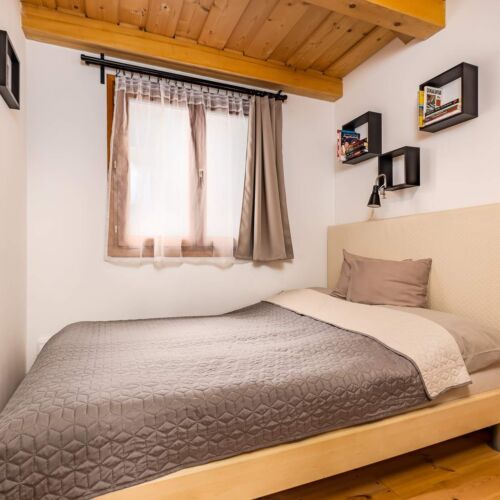 Panoramic Whole House Apartment for 2 Persons (extra beds available)