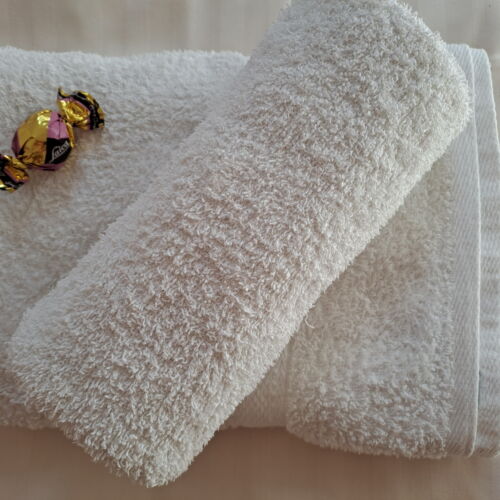 Apartament superior cu balcon pentru 4 pers. (se inchirieaza doar integral)