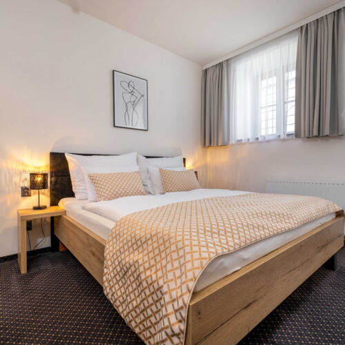 Camera cvadrupla deluxe cu duș