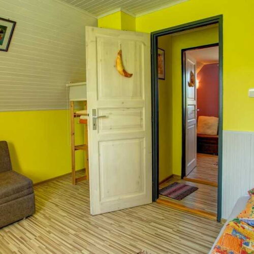 Apartmán so sprchou s vlastnou kuchyňou pre 5 os. s 2 spálňami