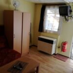 Whole House Apartment for 5 Persons with Kitchenette