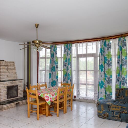 Rodinný Chata (jako celek) s klimatizací pro 8 os.