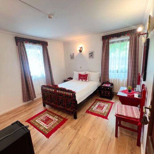 Pokój 2-osobowy na piętrze na parterze (możliwa dostawka)