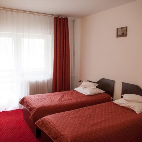 Camera twin classic cu baie