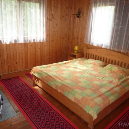 Cabană pentru 14 pers. (se inchirieaza doar integral)