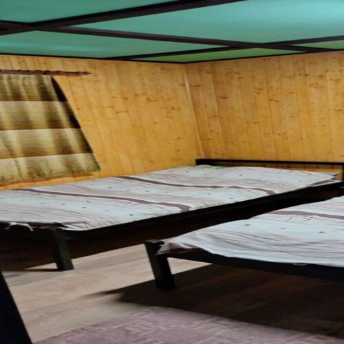 Cabană familial(ă) întreaga unitate pentru 10 pers. (se inchirieaza doar integral)