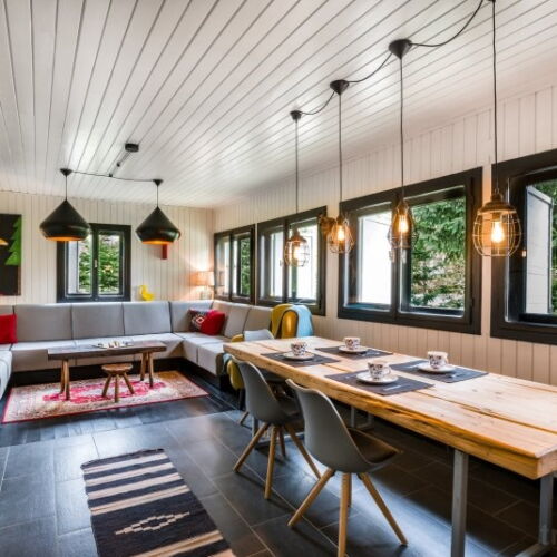 Casă de vacanță pentru 14 pers. (se inchirieaza doar integral)