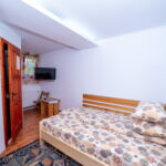 Camera dubla economy cu duș