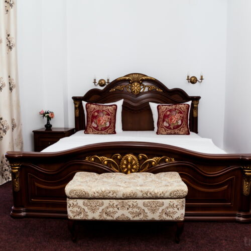 Business Deluxe Pokoj s manželskou postelí (s možností přistýlky)