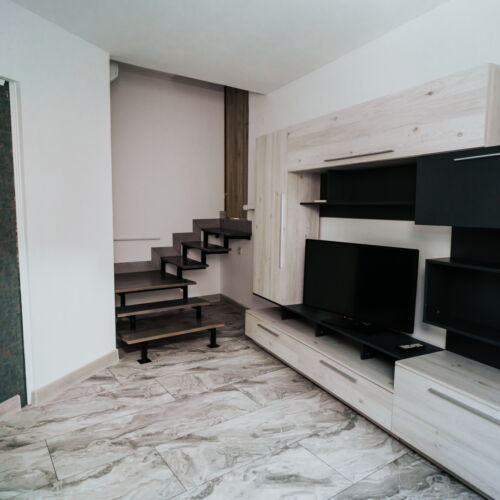 Apartament grand cu 2 camere pentru 5 pers.