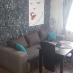 Apartament deluxe cu 6 camere pentru 4 pers.