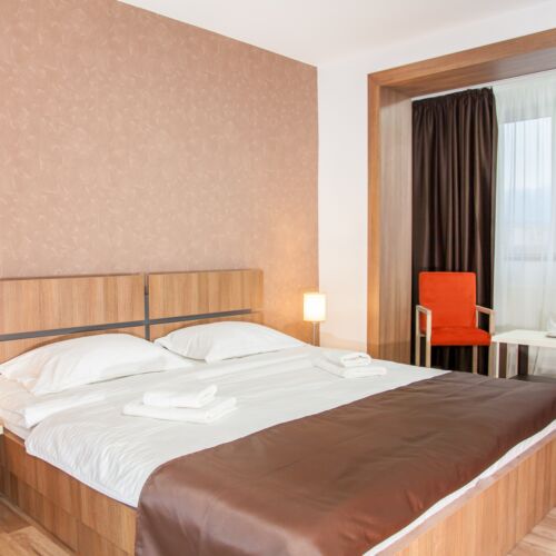 Camera dubla standard cu aer condiționat