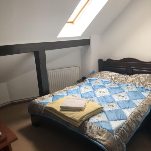 Pokoj s manželskou postelí (s možností přistýlky)