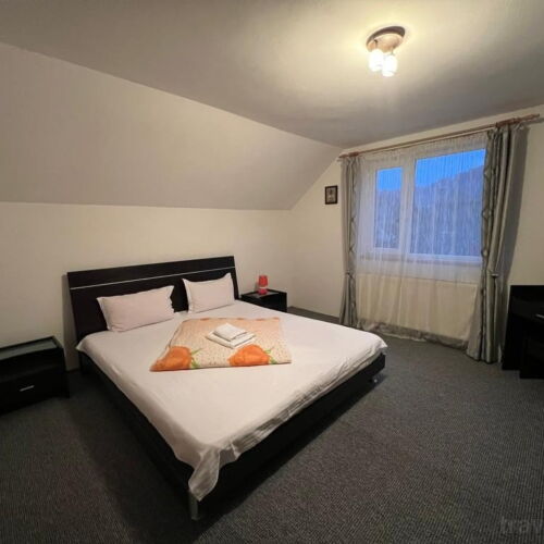 Camera dubla superior (se poate solicita pat suplimentar)