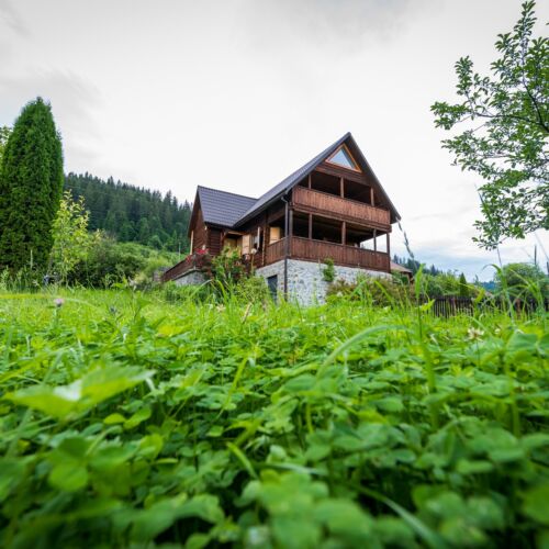 Cabană confort întreaga unitate pentru 10 pers. (se inchirieaza doar integral) (se poate solicita pat suplimentar)