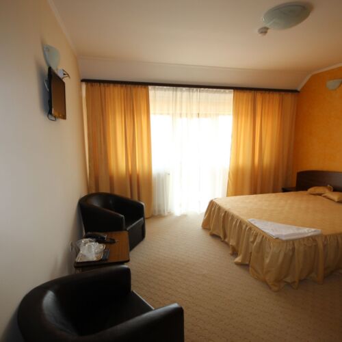 Camera dubla (se poate solicita pat suplimentar)