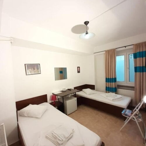 Camera tripla cu baie