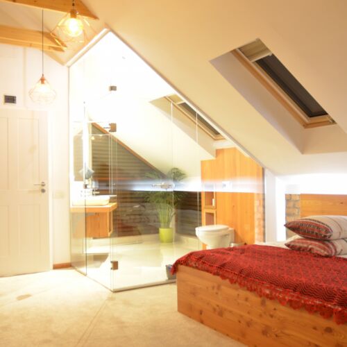 Izba s manželskou posteľou (s možnosťou prístelky)