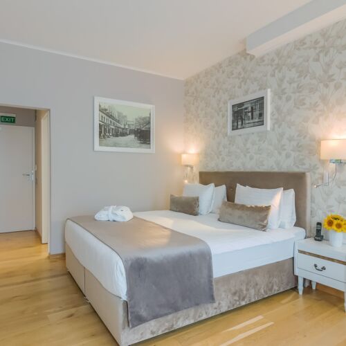 Deluxe Standard Pokoj s manželskou postelí