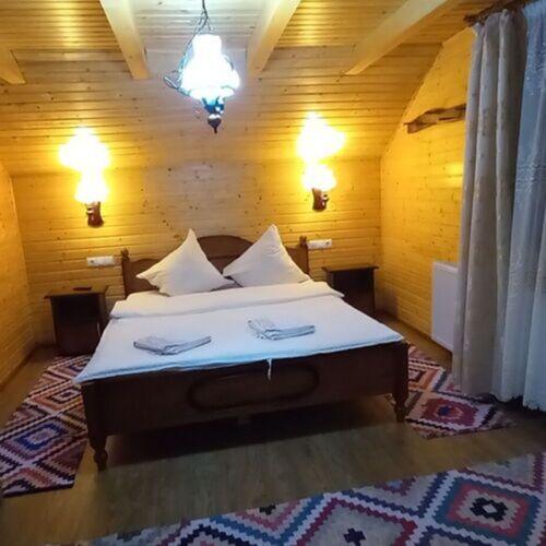 Camera dubla cu balcon cu baie