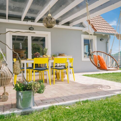 Casă de vacanță familial(ă) cu vedere spre munte pentru 6 pers. (se inchirieaza doar integral)