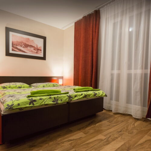 Apartament 2-osobowy Deluxe z aneksem kuchennym (możliwa dostawka)