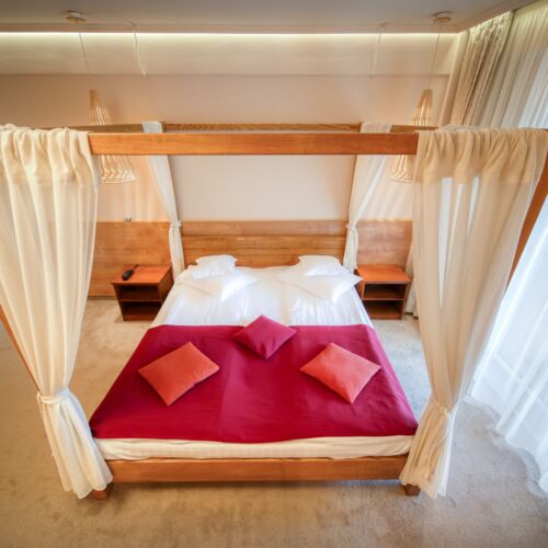 Camera dubla cu balcon