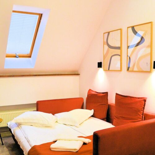 Apartament mansardă maisonetă cu 2 camere pentru 4 pers.